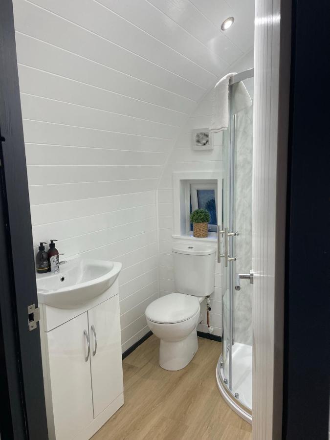 Apex Studio Pod & Jacuzzi Bath Форт-Уильям Экстерьер фото