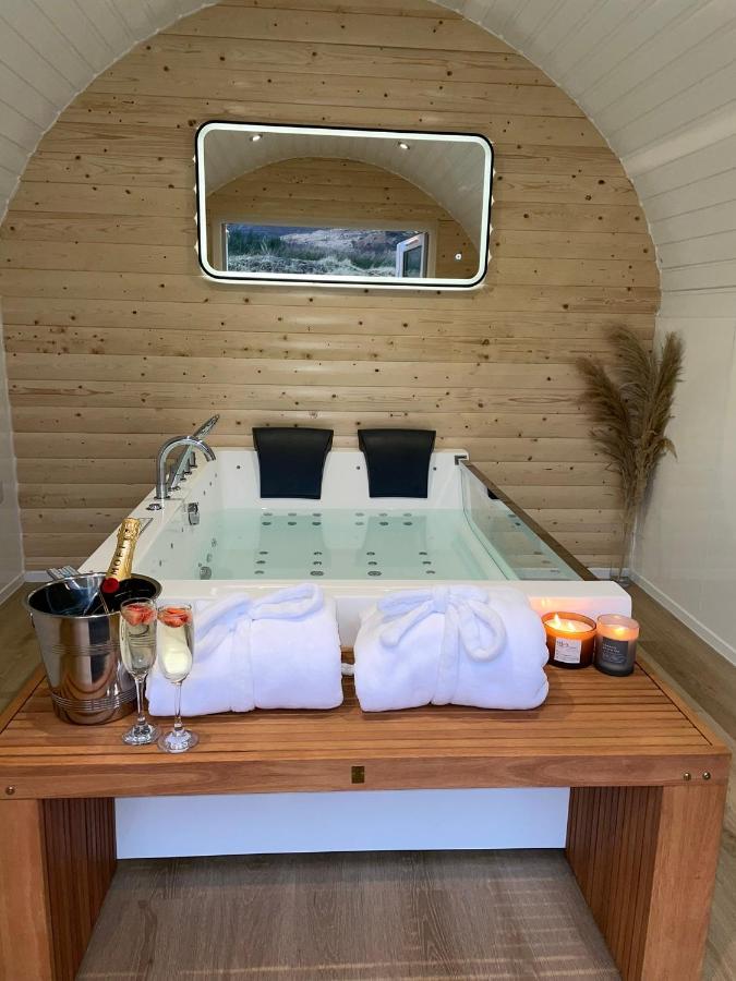 Apex Studio Pod & Jacuzzi Bath Форт-Уильям Экстерьер фото